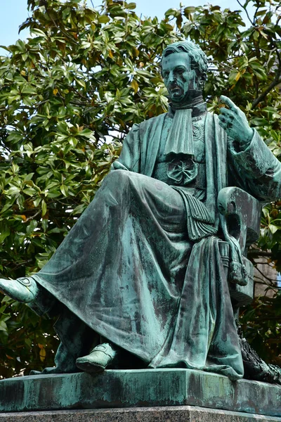 Quimper Francia Mayo 2021 Estatua René Laennec Frente Ayuntamiento —  Fotos de Stock