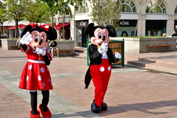 Poissy France September 2021 Minnie Mickey Mouse City Centre — Stock Photo, Image