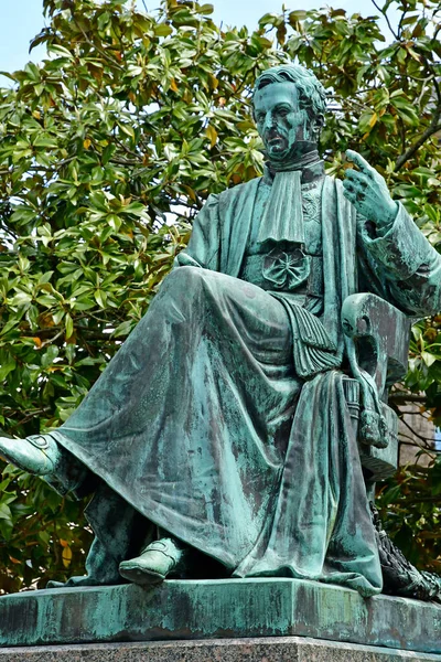 Quimper Francia Mayo 2021 Estatua René Laennec Frente Ayuntamiento —  Fotos de Stock