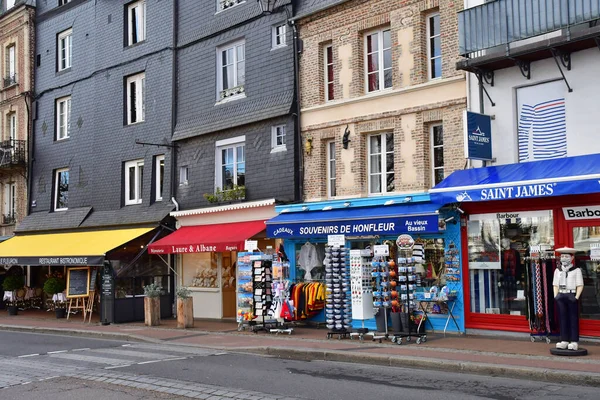 Honfleur Fransa Eylül 2019 Şehir Merkezinde Bir Hediyelik Eşya Dükkanı — Stok fotoğraf