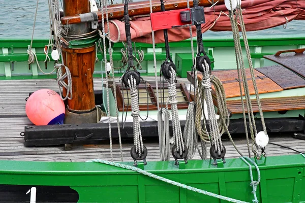 Audierne Fransa Mayıs 2021 Limanda Tekne — Stok fotoğraf