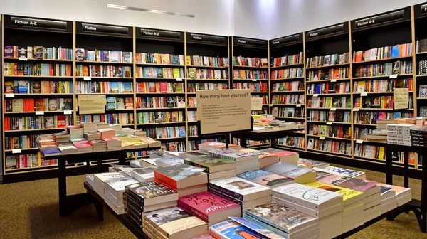 Londra Inghilterra Ottobre 2021 Una Libreria Nel Quartiere Swiss Cottage — Foto Stock