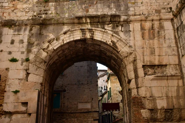 Split Chorwacja Wrzesień 2021 Drzwi Pałacu Dioklecjana — Zdjęcie stockowe
