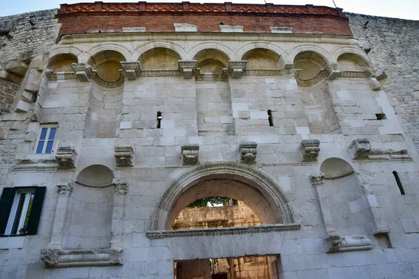 Split Croacia Septiembre 2021 Puerta Del Palacio Diocleciano — Foto de Stock