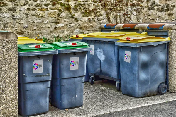 Verneuil Sur Seine France April 2022 Trash Can City Centre — Zdjęcie stockowe