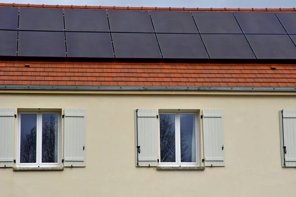 Verneuil Sur Seine France April 2022 Photovoltaic Panels House Roof — 스톡 사진