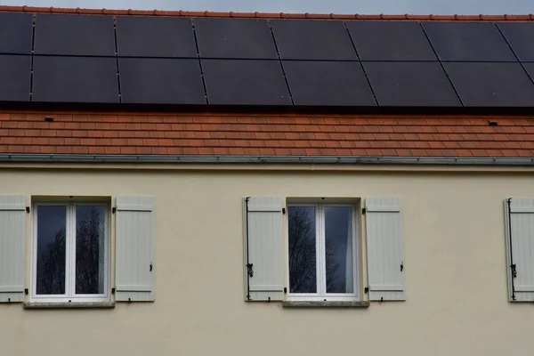 Verneuil Sur Seine France April 2022 Photovoltaic Panels House Roof — Stock Photo, Image