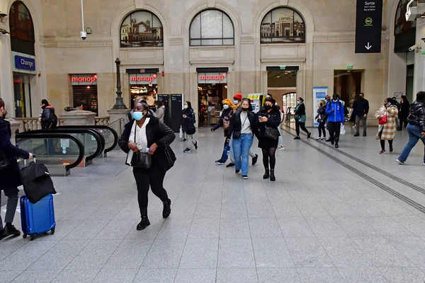 パリフランス 2022年4月19日 サンラザール駅 — ストック写真