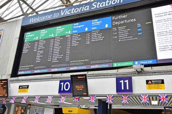 London England June 2022 London Victoria Railway Station — Stockfoto