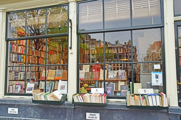 Amsterdam Netherlands May 2022 Old Book Shop Touristy City Centre — Stok fotoğraf