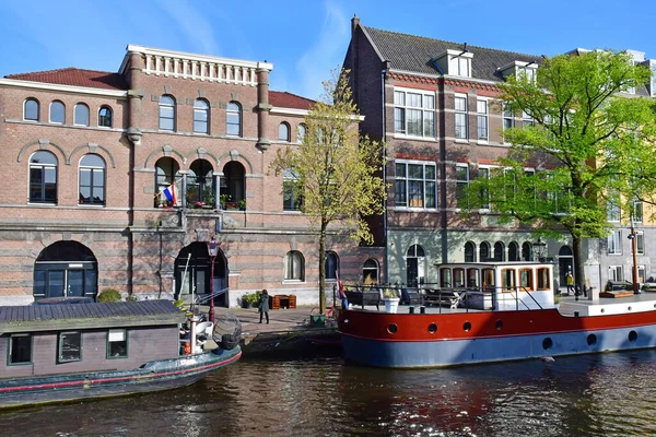 Amsterdam Netherlands May 2022 Boat Touristy City Centre — Zdjęcie stockowe