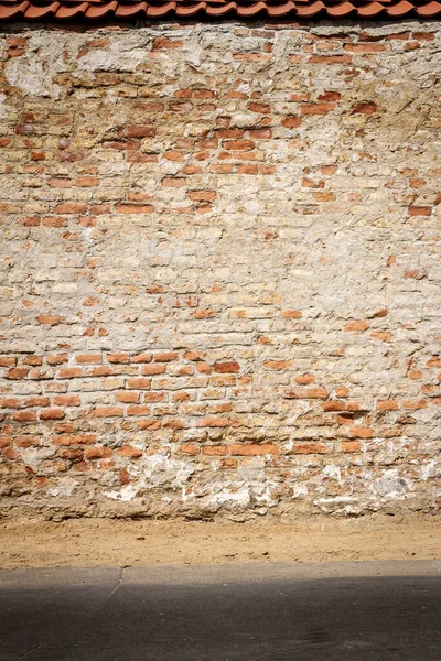 Старая Выветрившаяся Стена Кирпичей Тротуар — стоковое фото