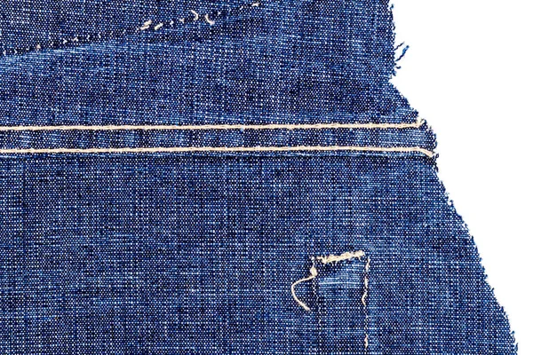 Stuk Blauwe Jeans Stof Met Een Gescheurde Achterzak Geïsoleerd Witte — Stockfoto