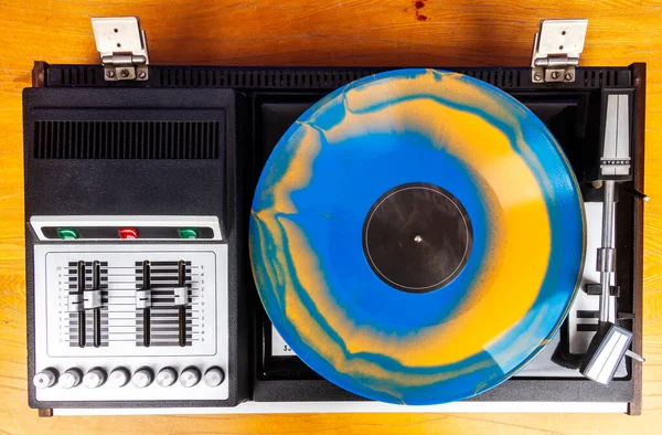 Vintage Turntable Vinyl Record Player Blue Orange Vinyl Table — Photo