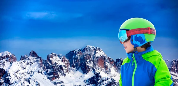 Niño Sonriente Pista Esquí Gran Altitud Los Alpes Italianos Niño — Foto de Stock