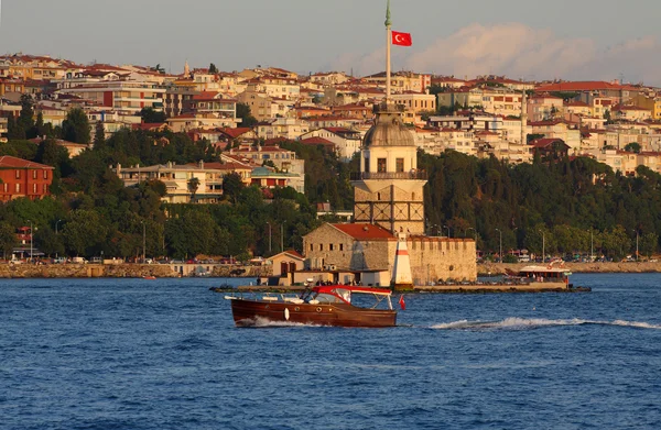 Panieńskie w wieży i, istanbul, Turcja — Zdjęcie stockowe