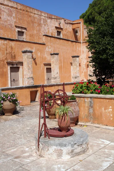 Monastère Cour intérieure III, Crète, Grèce — Photo