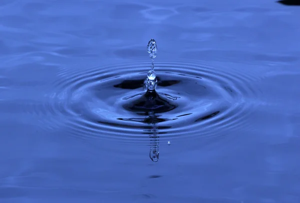Woda kropla ii — Zdjęcie stockowe