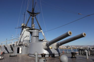 arka 9,2 ana görünümünde, savaş gemisi averoff, FALIRO, Yunanistan