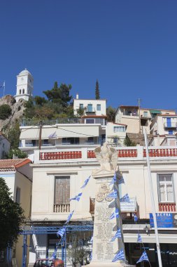 Saat Kulesi, promenade, Yunanistan görüldüğü gibi poros Adası