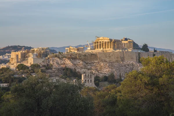 Akropolis i Aten sett från filopapou hill — Stockfoto