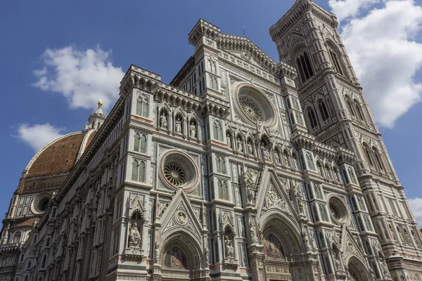 Фасад Duomo, Флоренция, Италия — стоковое фото