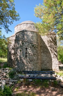 St krsevan Kilisesi ile tezgah krk - Hırvatistan, doğa üzerinde