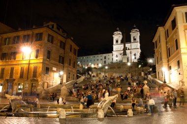 piazza di spagna ve trinita dei monti Roma'da - ital gece görünümü