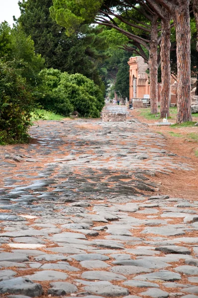 Camino romano antiguo en Ostia Antica - Roma - Italia — Foto de Stock