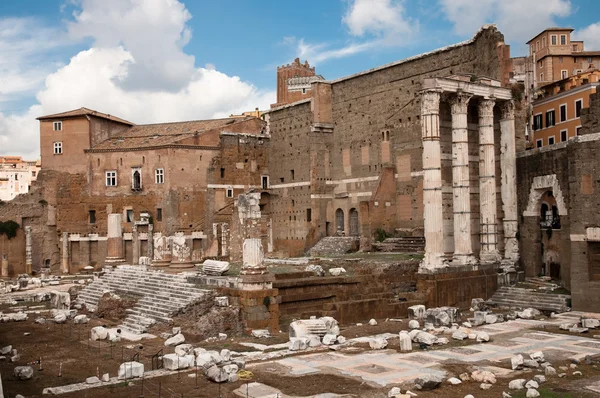 Rovine del Foro di Augusto a Roma - Italia — Foto Stock