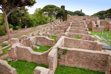 Neptune banyoları ostia antica adlı - Roma Harabeleri