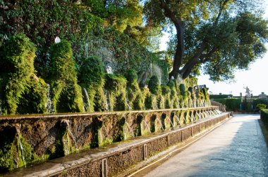 cento fontane ve koridor villa d-Este, tivoli - Roma