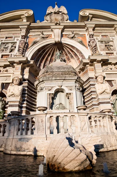 Fontana del organo Frontansicht in Villa d-este am Tivoli — Stockfoto