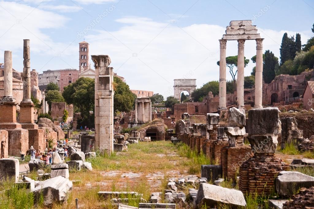 Roman forum panoramic view from inside