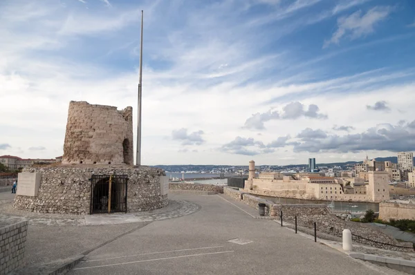 Fort saint nicolas ve görünümünde fort saint jean marse, kule — Stok fotoğraf