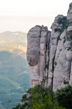 taş duvar ve kır manzarası görüş montserrat Manastırı