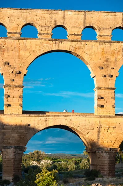 Pont du Gard en la luz del atardecer vista vertical —  Fotos de Stock