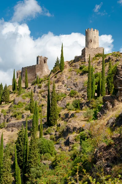 Torres Quertinheux e Surdespine em Lastours — Fotografia de Stock