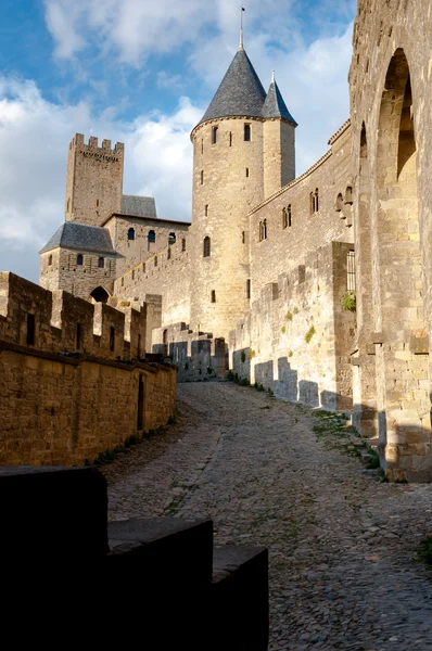 塔在卡尔卡松城堡中世纪城市的景象 — 图库照片