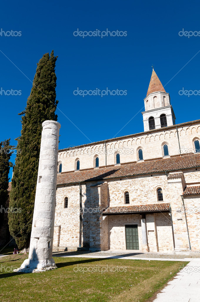 Column and side of Aquileia Basilica