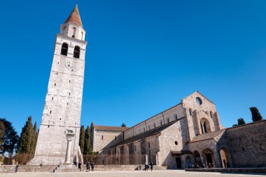 panoramik aquileia Bazilikası ve çan kulesi