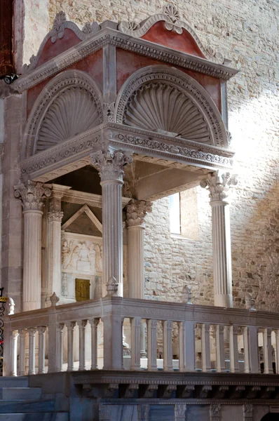 Kleine heiligdom binnen basilicxa di aquileia — Stockfoto