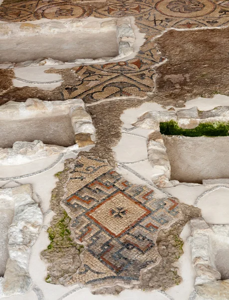 Restaurerade mosaik på basilikan i aquileia — Stockfoto