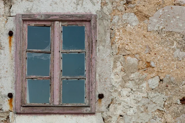 Detalhe da velha janela de madeira em Lubenice - Cres — Fotografia de Stock