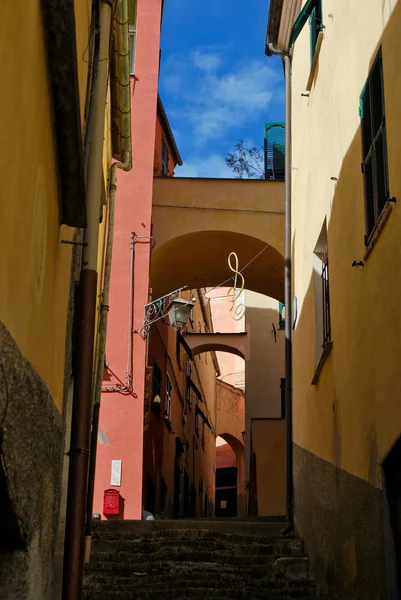 Pueblo italiano medieval, Cervo, Liguria, Italia —  Fotos de Stock