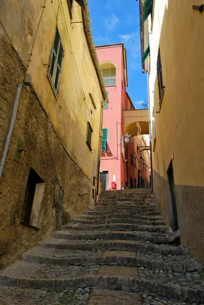 Middeleeuwse Italiaanse village, cervo, Ligurië, Italië — Stockfoto