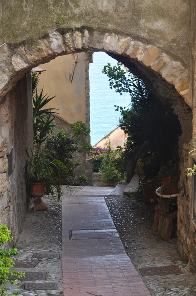 Pueblo italiano medieval Cervo, Liguria, Italia — Foto de Stock