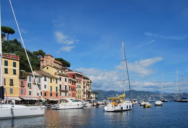 Portofino, Liguria, İtalya yolunda. — Stok fotoğraf