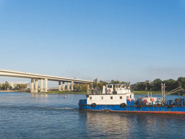 Don River 'daki eski gemi. Rusya