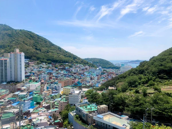 甘川文化村への眺め 韓国の釜山市 — ストック写真